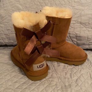 New UGG’s toddler size 6